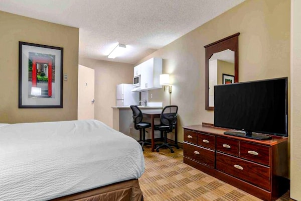 Foto van 1 Kingsize Bed | Niet-roken, Keuken - Vakantiehuis in Huntsville AL - BedRoom