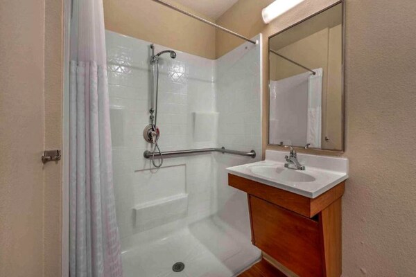 Foto van 1 Slaapkamer | Deluxe, Slaapbank - Vakantiehuis in Bossier City - BathRoom