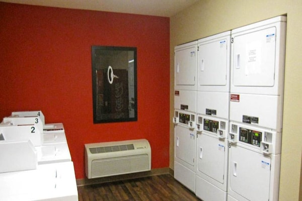 Foto van 1 Queensize Bed | Niet-roken, Keuken, Slaapbank - Vakantiehuis in Fairfield - Facilities