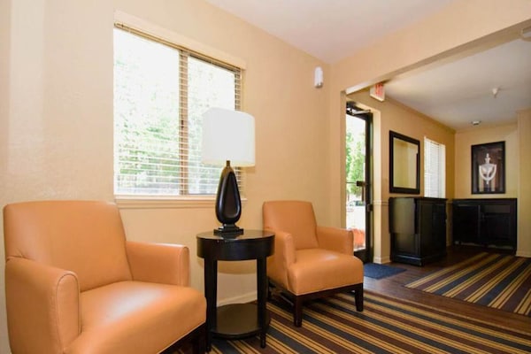 Foto van 1 Queensize Bed | Niet-roken, Keuken - Vakantiehuis in St. Louis MO - FloorPlan