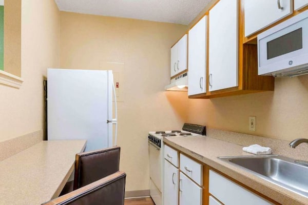 Foto van 1 Queensize Bed | Niet-roken, Keuken - Vakantiehuis in St. Louis MO - Kitchen