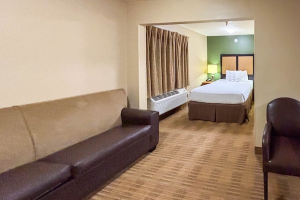 Foto van 1 Queensize Bed | Mob Acc Tub Ste Nsmk Sb Micfri - Vakantiehuis in Greenville SC - Facilities