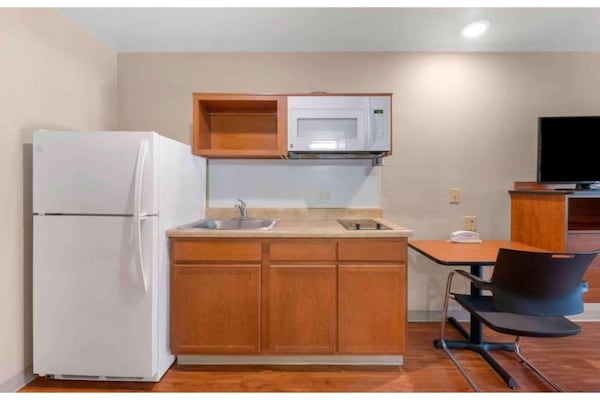 Foto van 1 Kingsize Bed | Toegankelijk Voor Gehoor, Keuken - Vakantiehuis in Austin TX - Facilities
