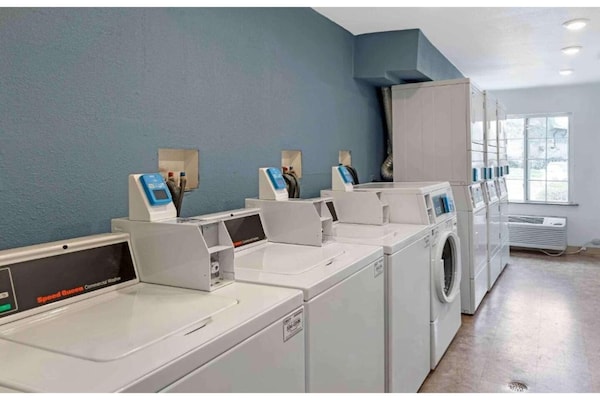 Foto van Ontspannende studio 6 Pelham | 1 tweepersoonsbed, NSMK | Keuken - Facilities
