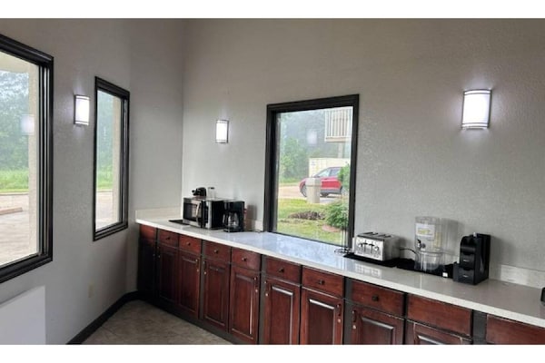 Foto van Studio 6 Little Rock | King Hearing Access, Keuken | NSMK - Facilities