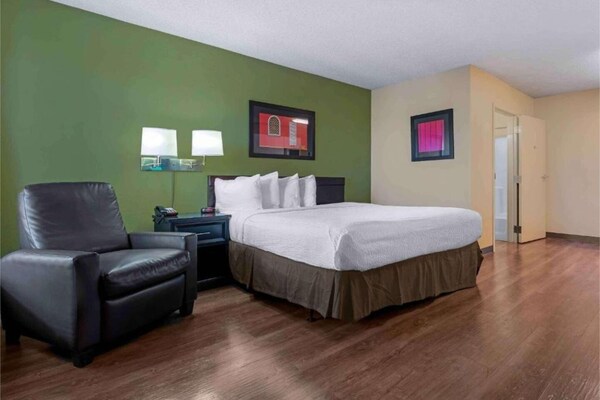 Foto van Studio 6 Sacramento|1 Queen|ADA|RI Douche|RK|Keuken - BedRoom