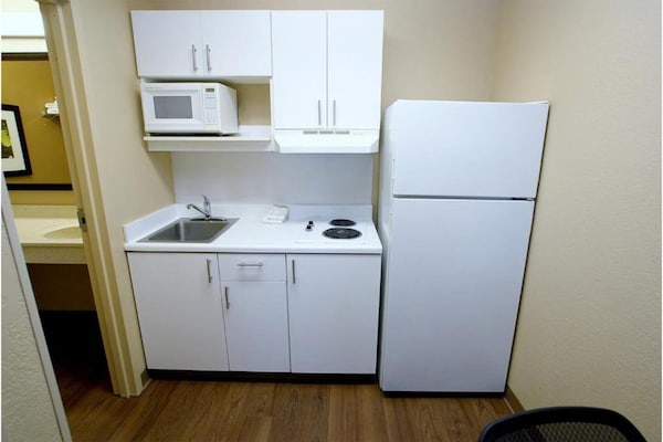 Foto van 1 Kingsize Bed | Niet-roken, Keuken, Douche - Vakantiehuis in Sacramento CA - Kitchen