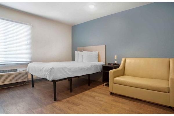 Foto van Studio 6 Fort Myers | Gezellig tweepersoonsbed, NSMK | Keuken - BedRoom