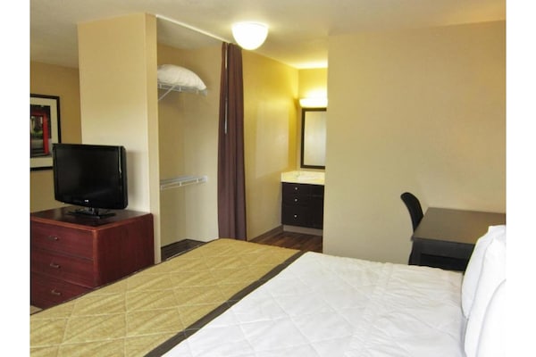 Foto van 1 Tweepersoonsbed | Ada/bad/niet-roken/keuken - Vakantiehuis in Jacksonville - BedRoom