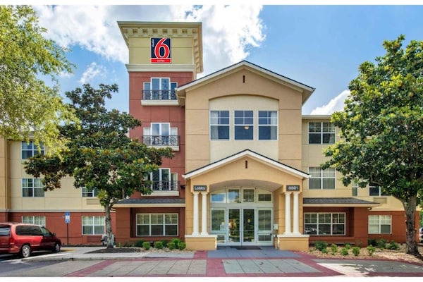 Foto van 1 Tweepersoonsbed | Ada/bad/niet-roken/keuken - Vakantiehuis in Jacksonville - FloorPlan