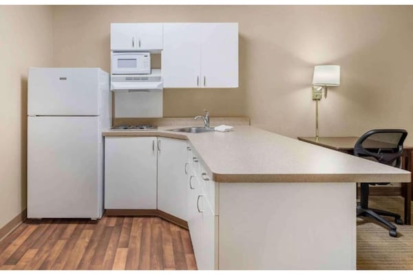 Foto van Gezellig kingsize bed, Nsmk|Keuken|Douche|Studio 6 Chicago - Kitchen