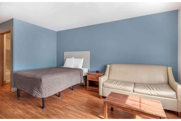 Foto van 1 Tweepersoonsbed | Mobil Acc Ri Shwr Nsmk Keuken - Vakantiehuis in Wichita KS - BedRoom
