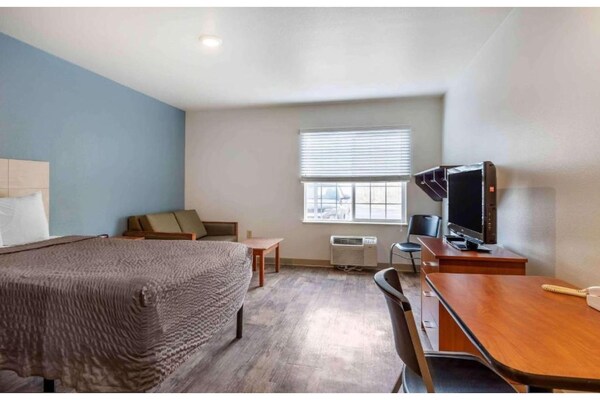 Foto van 1 Tweepersoonsbed | Mobil Acc Ri Shwr Nsmk Keuken - Vakantiehuis in Wichita KS - BedRoom