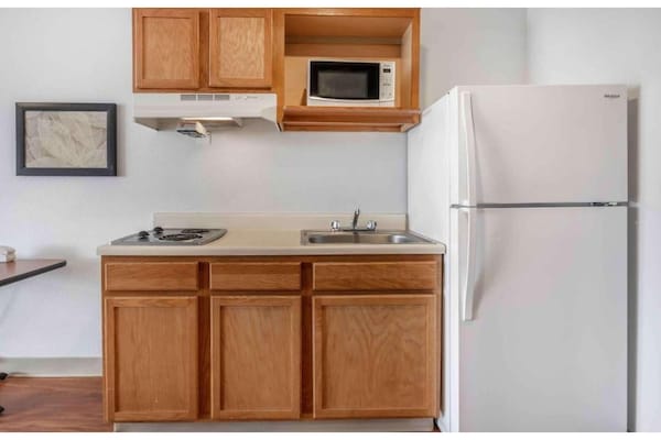 Foto van 1 Tweepersoonsbed | Mobil Acc Ri Shwr Nsmk Keuken - Vakantiehuis in Wichita KS - Kitchen