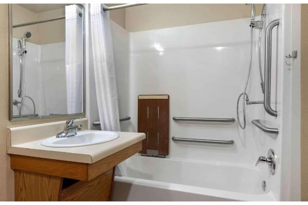 Foto van 1 Tweepersoonsbed | Niet-roken, Keuken - Vakantiehuis in Shreveport LA - BathRoom