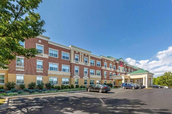 Foto van Studio 6 Gaithersburg|Cozy King|Nsmk|Keuken - Vakantiehuis in Baltimore MD - ExteriorSummer