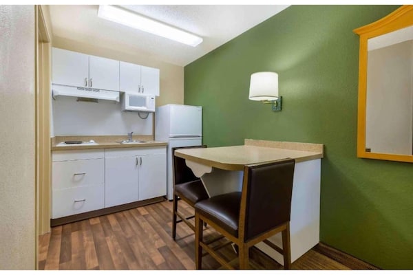 Foto van 1 Kingsize Bed | Niet-roken, Keuken, Douche - Vakantiehuis in Baltimore MD - Kitchen