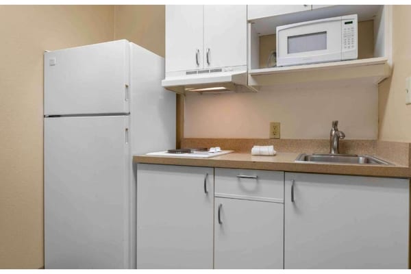 Foto van 1 Kingsize Bed | Niet-roken, Keuken, Douche - Vakantiehuis in Baltimore MD - Kitchen