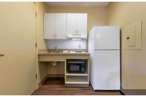 Foto van 1 Kingsize Bed | Niet-roken, Keuken, Douche - Vakantiehuis in Baltimore MD - Kitchen