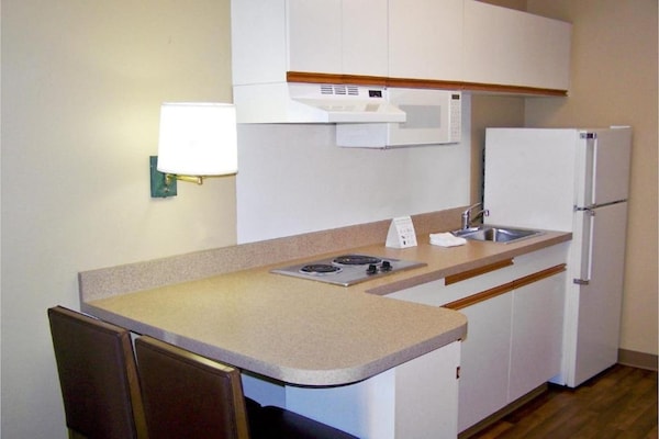 Foto van 1 Queensize Bed | Niet-roken, Keuken - Vakantiehuis in Minneapolis MN - Kitchen