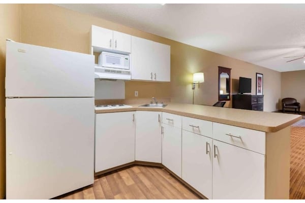 Foto van 1 Kingsize Bed | Niet-roken, Keuken, Douche - Vakantiehuis in Minneapolis MN - Kitchen