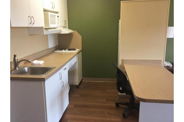 Foto van 1 Queensize Bed | Niet-roken, Keuken - Vakantiehuis in Rochester NY - Kitchen