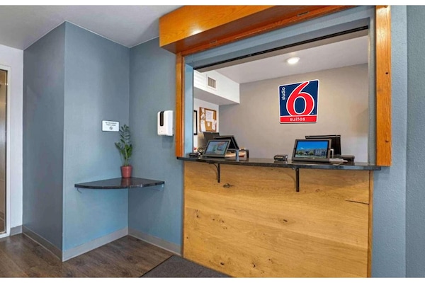 Foto van Relax Full Bed, Nsmk| Kitchen|Studio 6 Sharonville - FloorPlan