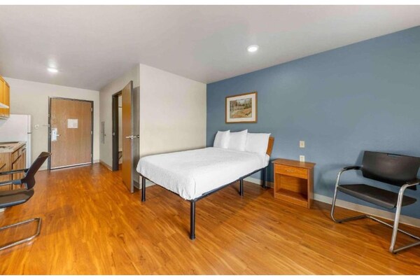 Foto van 1 Tweepersoonsbed | Roken, Keuken - Vakantiehuis in Oklahoma City OK - BedRoom