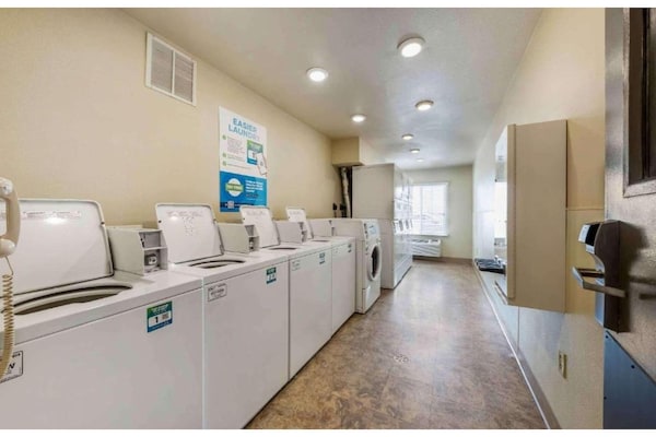 Foto van 1 Volledig Bed | Niet-rokers, Keuken - Vakantiehuis in Oklahoma City OK - Facilities