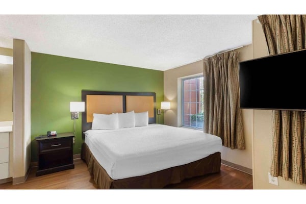 Foto van 1 tweepersoonsbed (queensize) | Rookvrij, Keuken - Vakantiehuis in Memphis - BedRoom