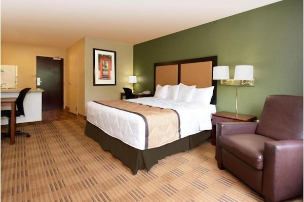 Foto van 1 Kingsize Bed | Niet-roken, Keuken, Douche - Vakantiehuis in Seattle - BedRoom