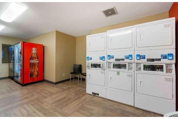 Foto van 1 Kingsize Bed | Niet-roken, Keuken, Douche - Vakantiehuis in Seattle - Facilities