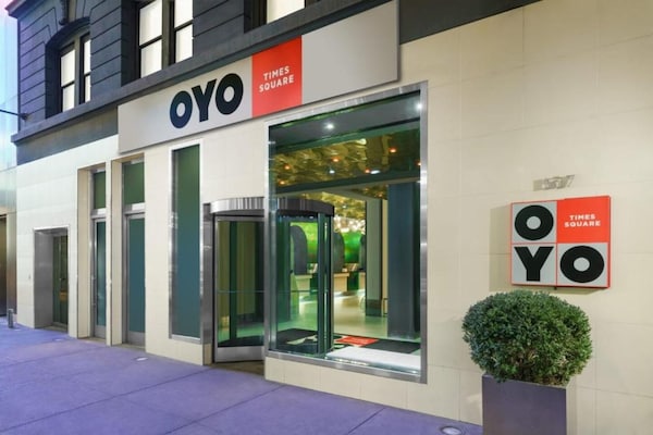 Foto van Toegankelijk comfort|Queensize bed |Times Square - Vakantiehuis in New York - ExteriorSummer