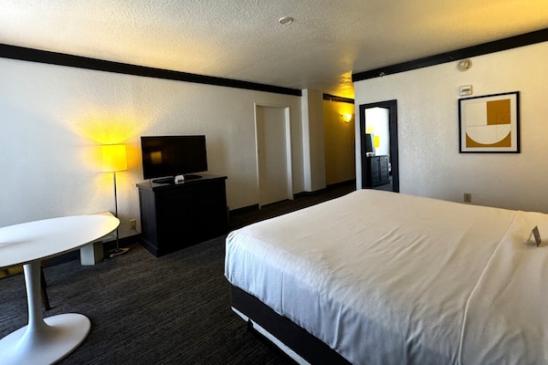 Foto van Premium King | Uitzicht op de Strip | Vegas - Vakantiehuis in Las Vegas NV - BedRoom