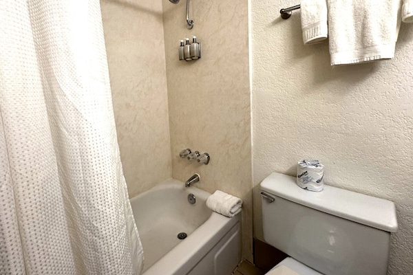 Foto van Premium King | Uitzicht op de Strip | Vegas - Vakantiehuis in Las Vegas NV - BathRoom