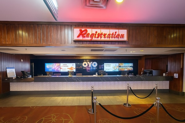 Foto van Premium King | Uitzicht op de Strip | Vegas - Vakantiehuis in Las Vegas NV - HallReception