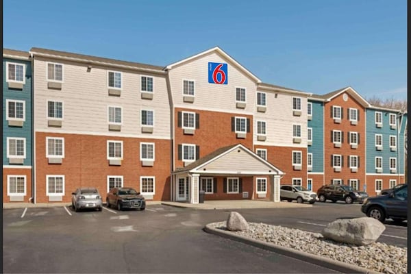 Foto van 1 tweepersoonsbed | Rookvrij, Keuken - Vakantiehuis in Cincinnati OH - ExteriorSummer