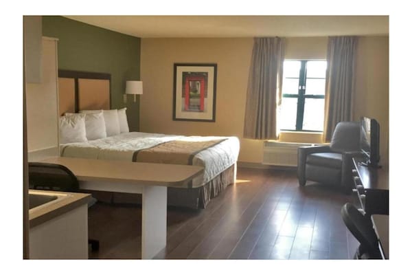 Foto van 1 tweepersoonsbed (queensize) | Rookvrij, Keuken - Vakantiehuis in Rochester NY - BedRoom