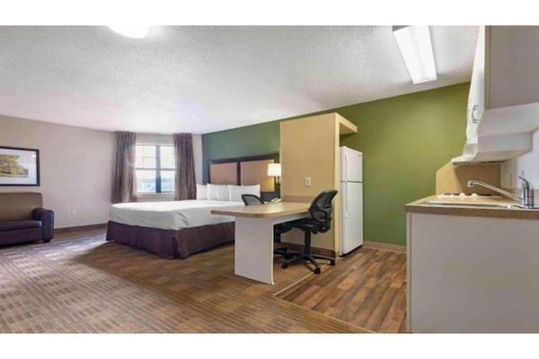 Foto van 1 tweepersoonsbed (queensize) | Rookvrij, Keuken - Vakantiehuis in Rochester NY - BedRoom