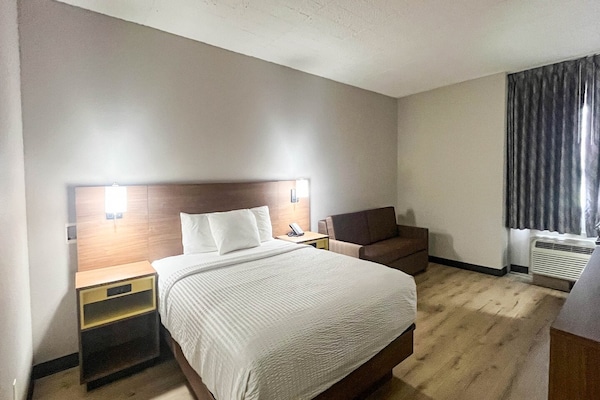 Foto van 1 kingsize bed | NSMK, koelkast, slaapbank - Vakantiehuis in Fremont (OH) - BedRoom