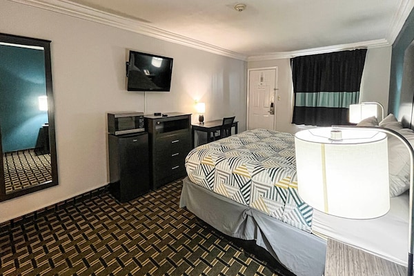 Foto van 1 Kingsize Bed | Niet-roken, Magnetronkoelkast - Vakantiehuis in Lafayette LA - BedRoom