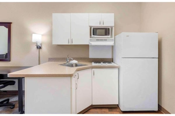 Foto van 1 tweepersoonsbed (queensize) | Rookvrij, Keuken - Vakantiehuis in Lisle, IL - Kitchen