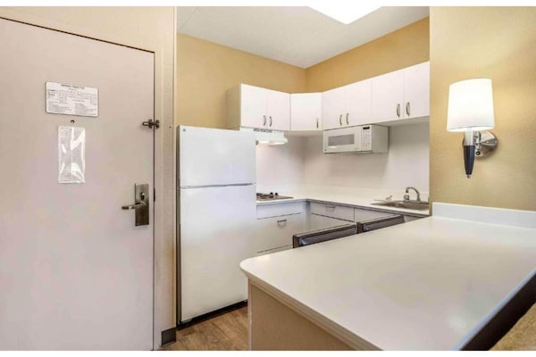 Foto van 1 tweepersoonsbed (queensize) | Rookvrij, Keuken - Vakantiehuis in Vernon Hills - Kitchen