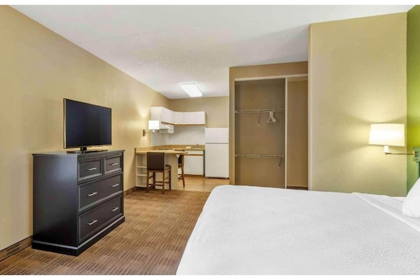 Foto van 1 tweepersoonsbed (queensize) | Rookvrij, Keuken - Vakantiehuis in Vernon Hills - BedRoom