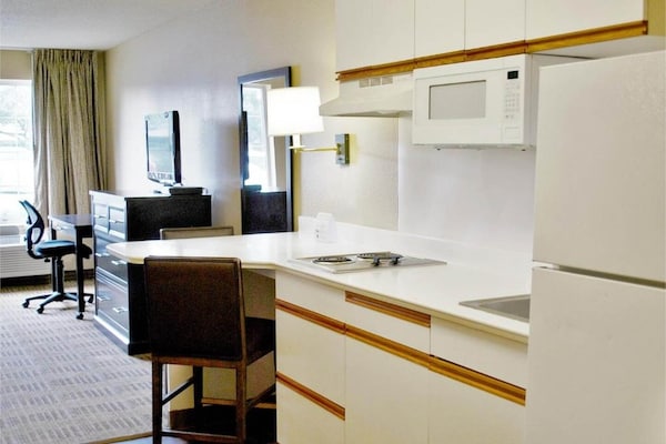 Foto van 1 tweepersoonsbed (queensize) | Rookvrij, Keuken - Vakantiehuis in Vernon Hills - Kitchen