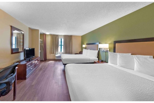 Foto van 1 kingsize bed | Rookvrij, keuken, douche - Vakantiehuis in Kent WA - BedRoom