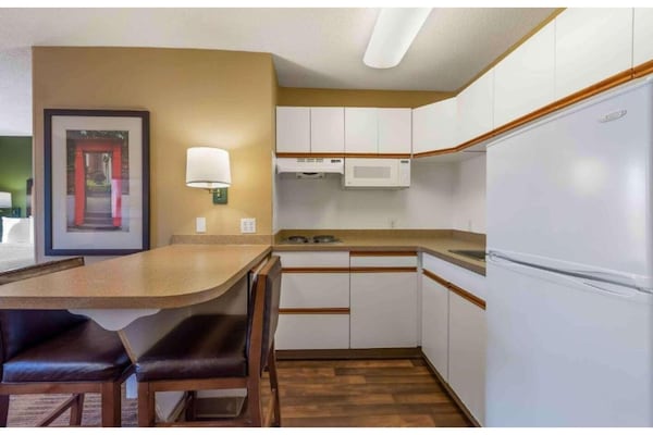 Foto van 1 tweepersoonsbed (queensize) | Rookvrij, Keuken - Vakantiehuis in Eagan - Kitchen