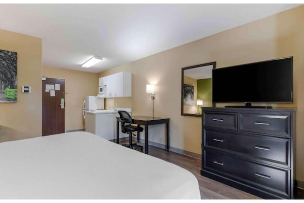 Foto van 1 tweepersoonsbed (queensize) | Rookvrij, Keuken - Vakantiehuis in Eagan - BedRoom