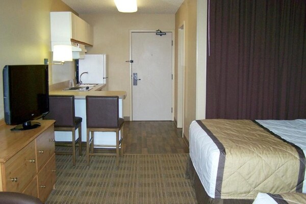 Foto van 1 tweepersoonsbed (queensize) | Rookvrij, Keuken - Vakantiehuis in Memphis - BedRoom