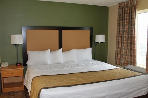 Foto van 1 tweepersoonsbed (queensize) | Rookvrij, Keuken - Vakantiehuis in Memphis - BedRoom